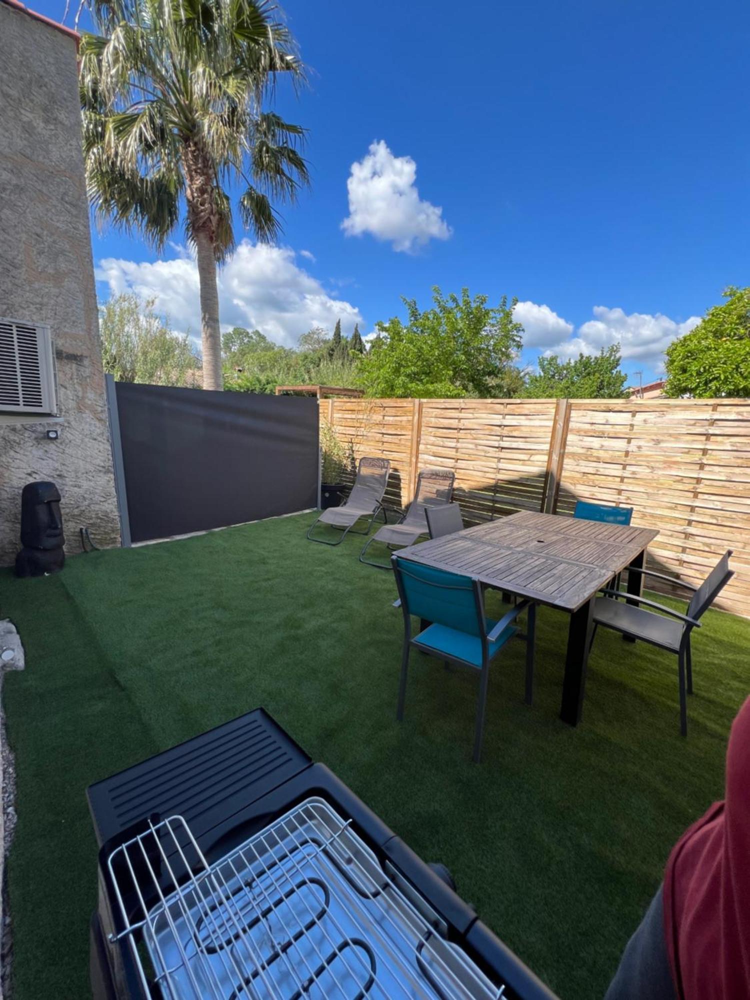 Appartement T2 Avec Jardin Puget-sur Argens Exterior photo